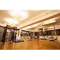 バイパーで体幹を鍛え、ぽっこり腹も解消！