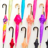 大人の女性の新たしなみ“オーダーメイド傘”