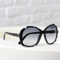 UVカットもオシャレも両立できるサングラスがマスト！