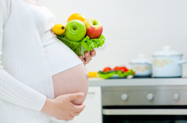 妊娠6カ月に気を付けたい食べ物は？