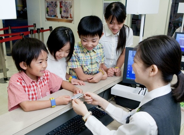 キッザニアの銀行