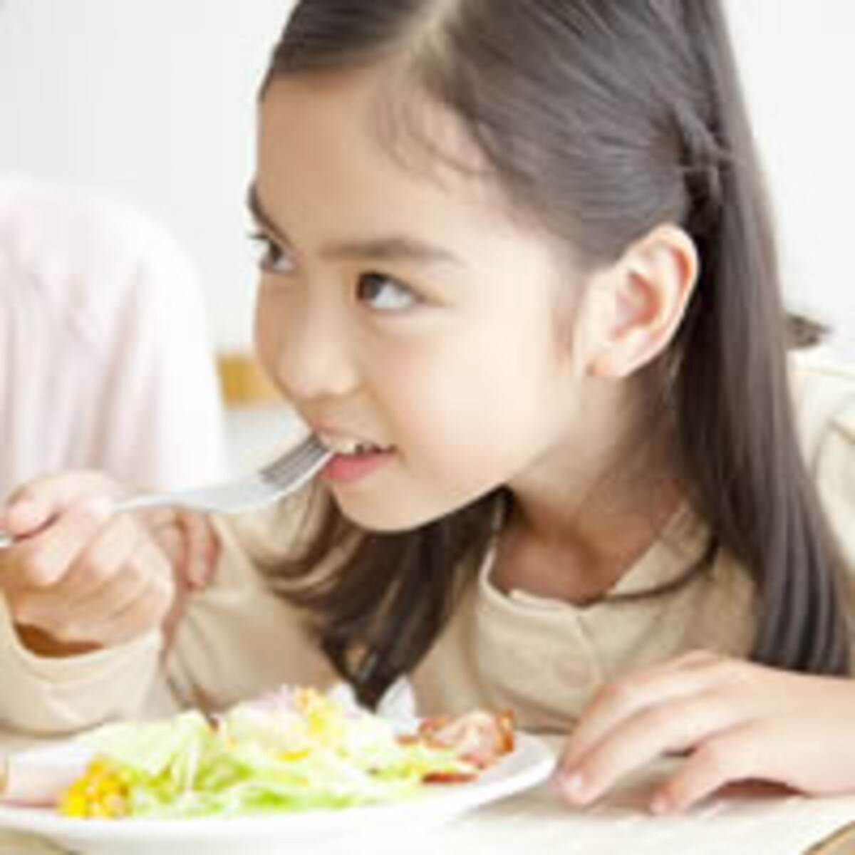 食べ物の好き嫌いを克服する3つの方法