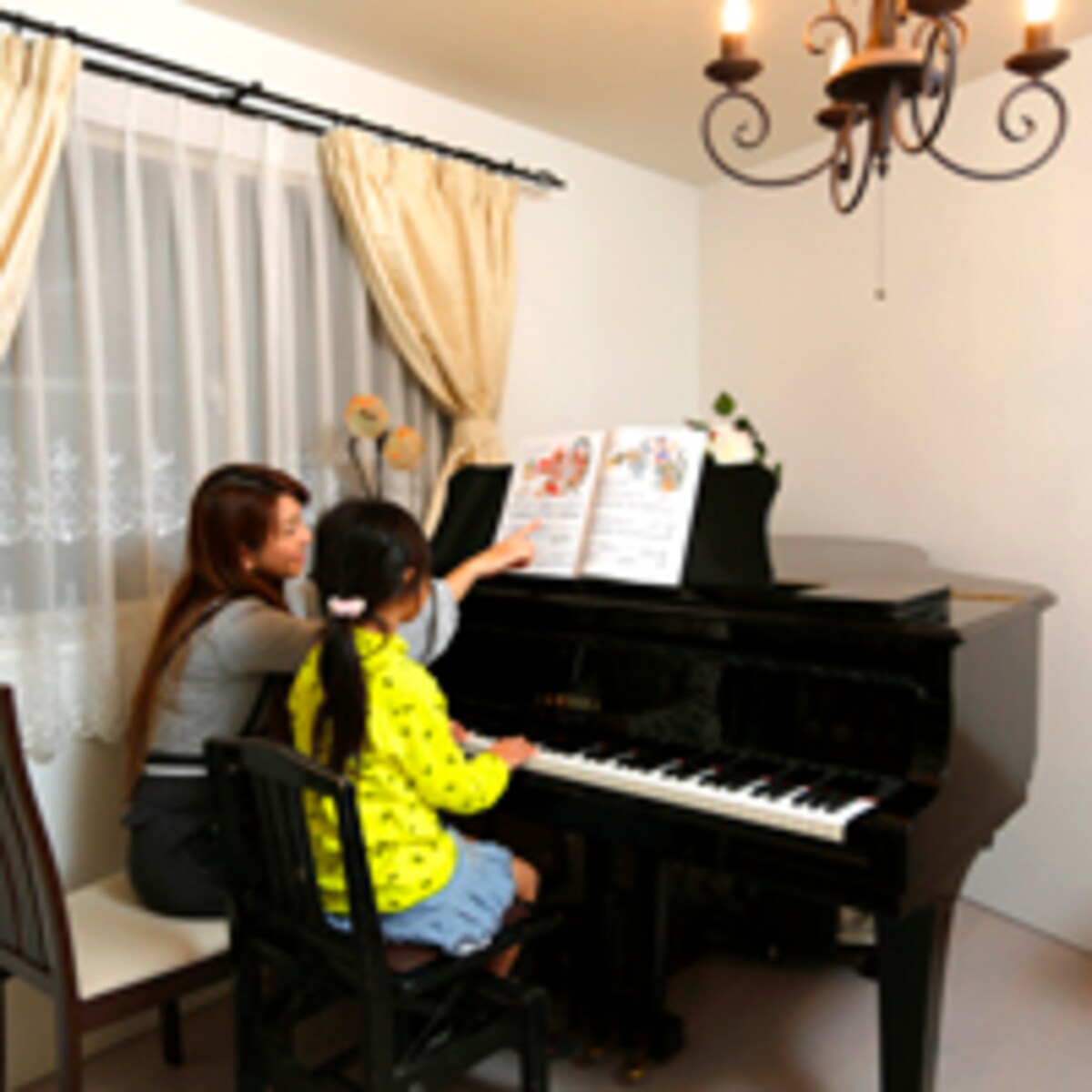 なぜ、我が子にピアノを習わせるの？