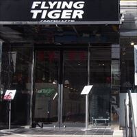 「フライング タイガー」で雑貨選び