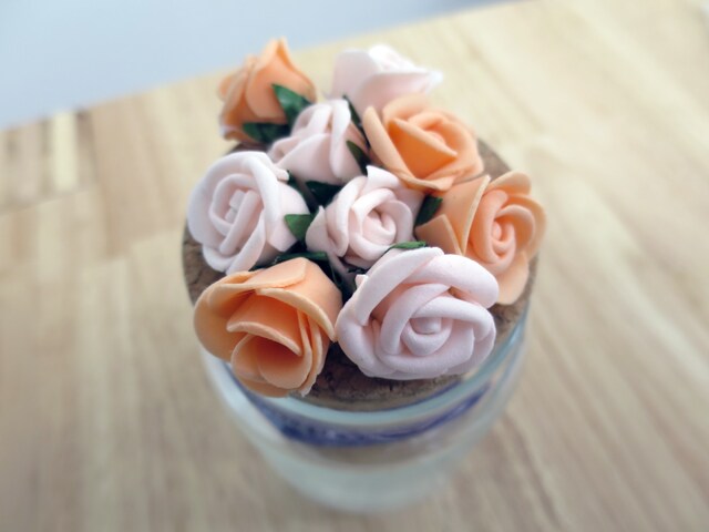 グルーガンで100円ショップDIYのデコテクニック