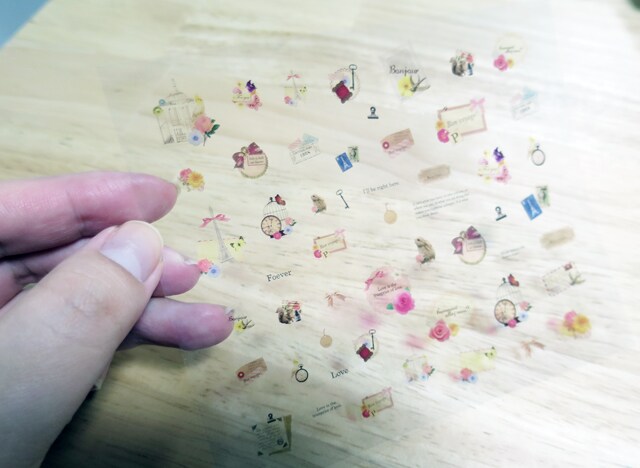 楽カワ小物作りは100円ショップの「レジン」で！