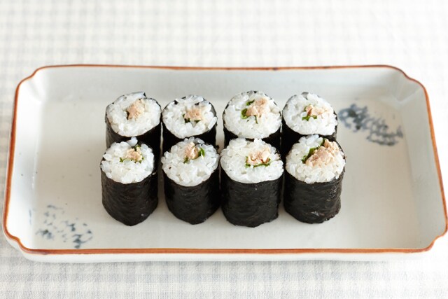 レシピ |　おやつ感覚でパクッと！ツナの細巻き寿司