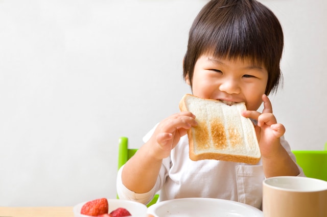 朝ごはんには体内時計のスイッチをいれる役割がある。