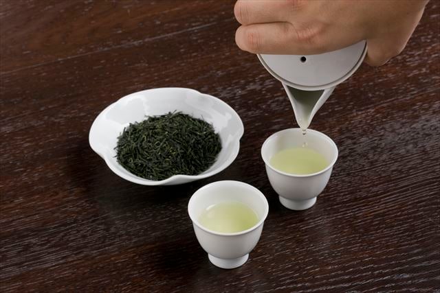 茶葉の量、お湯の量、お湯の温度、抽出時間を意識したお茶の淹れ方