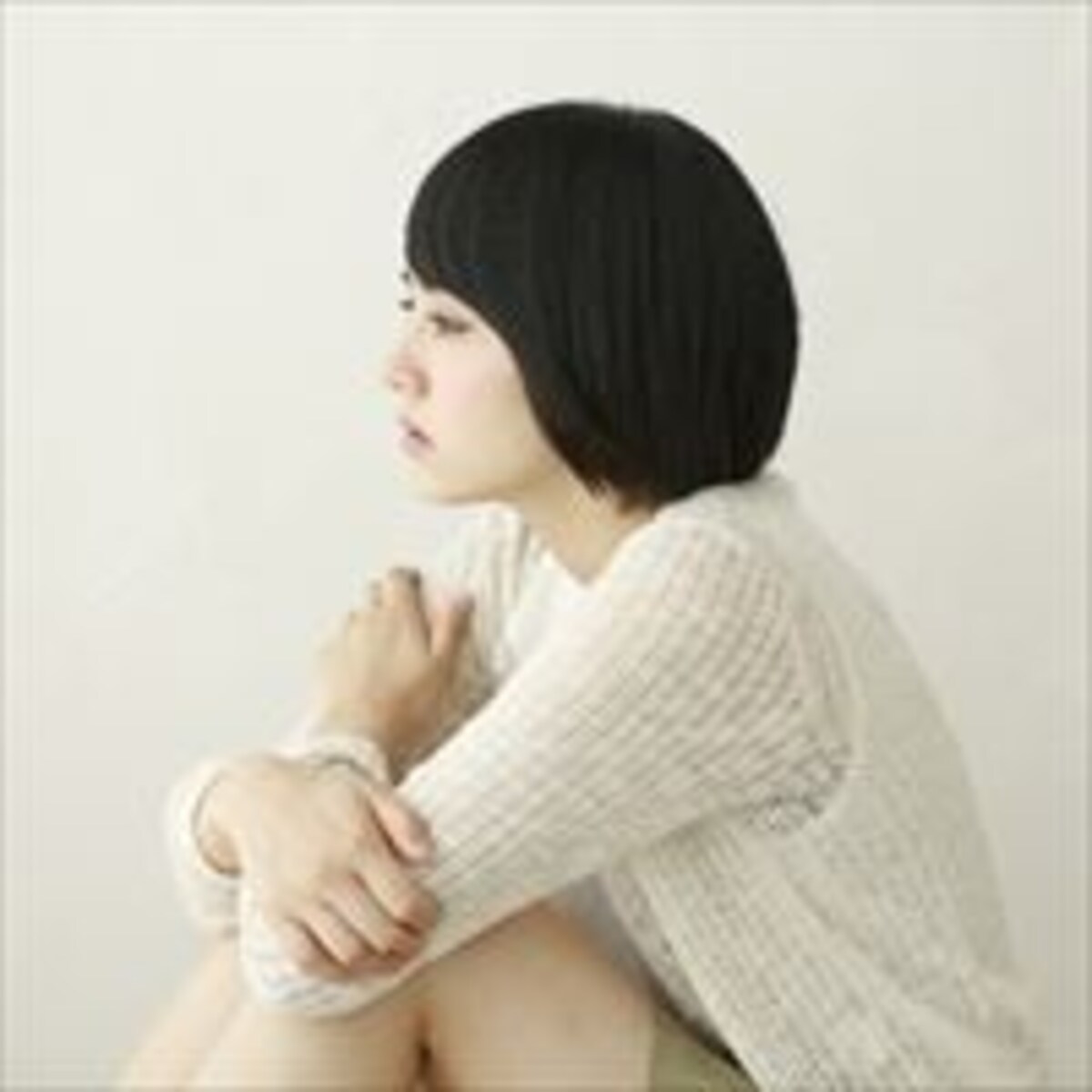 人目が気になる「アザコン」とは