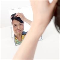 加齢だけじゃない?白髪が生えるワケ