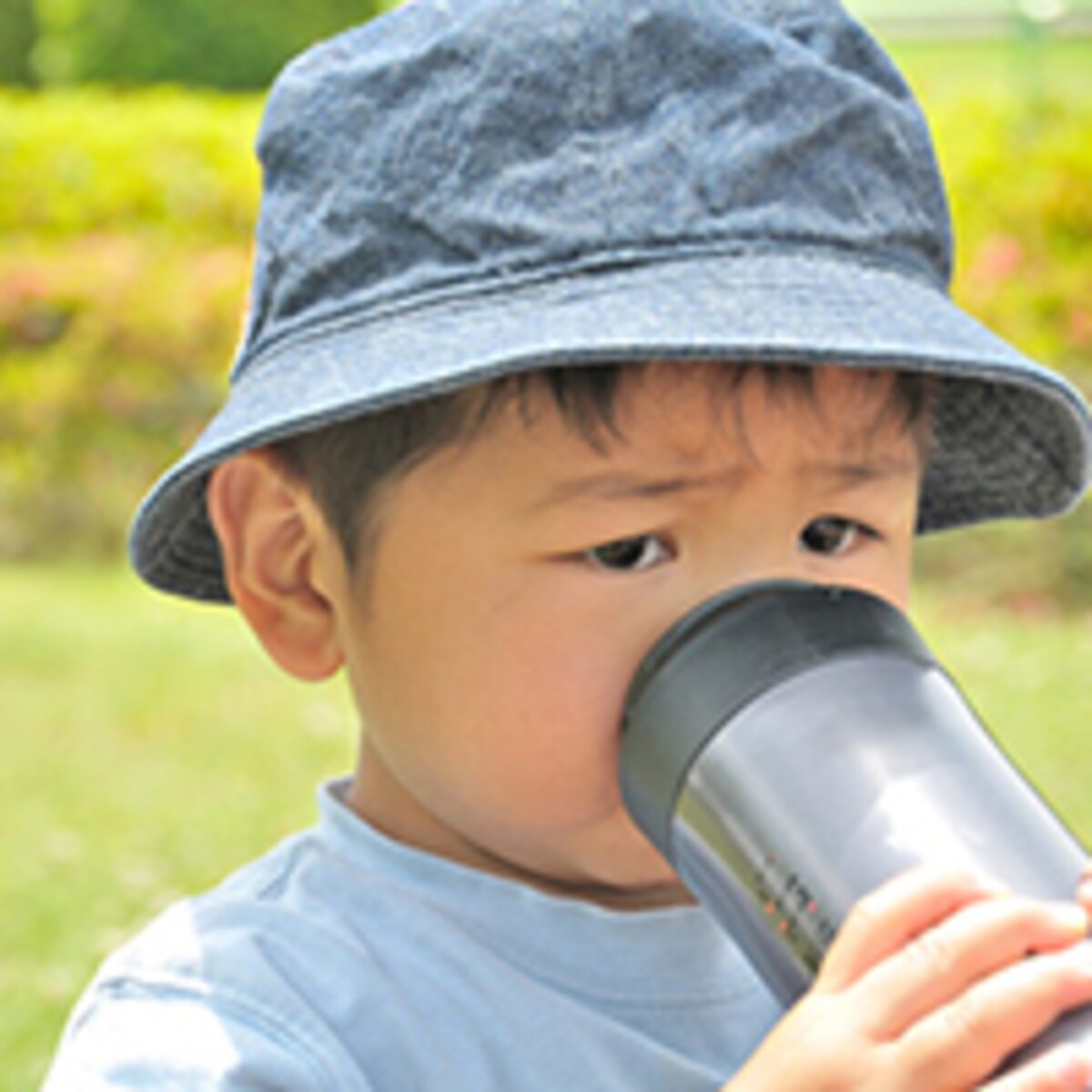 水筒派は注意！スポーツ飲料は入れてはいけない？