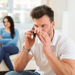 浮気の兆候はこれで見破れ！夫の怪しい行動TOP10！4位は残業が増えた