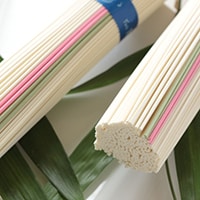 例えば素麺と冷や麦　似てる食品の違いは？