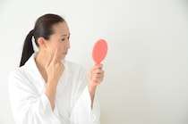 乾燥する季節こそ気を付けたい！ 秋ニキビって？