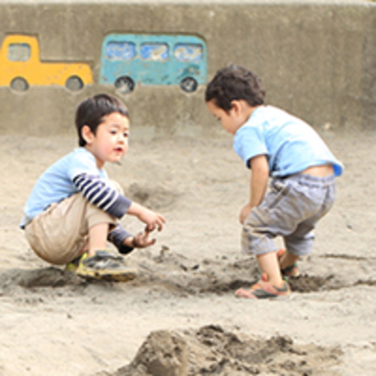 公園の砂場で子どもを遊ばせたいと思う？