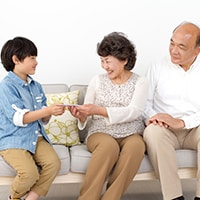 孫疲れ注意！親に子を預けるときのポイント