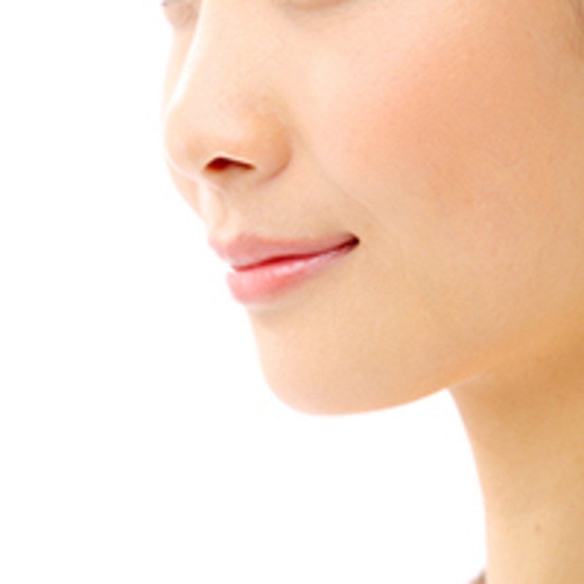 ひと晩で改善!?うるツヤリップにする方法