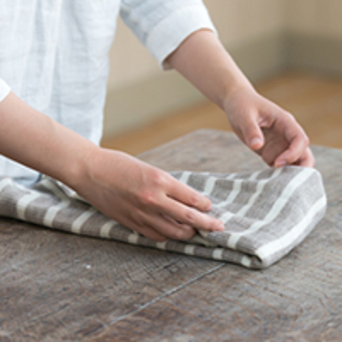 はじめてでも簡単！自宅でニットを洗うコツ