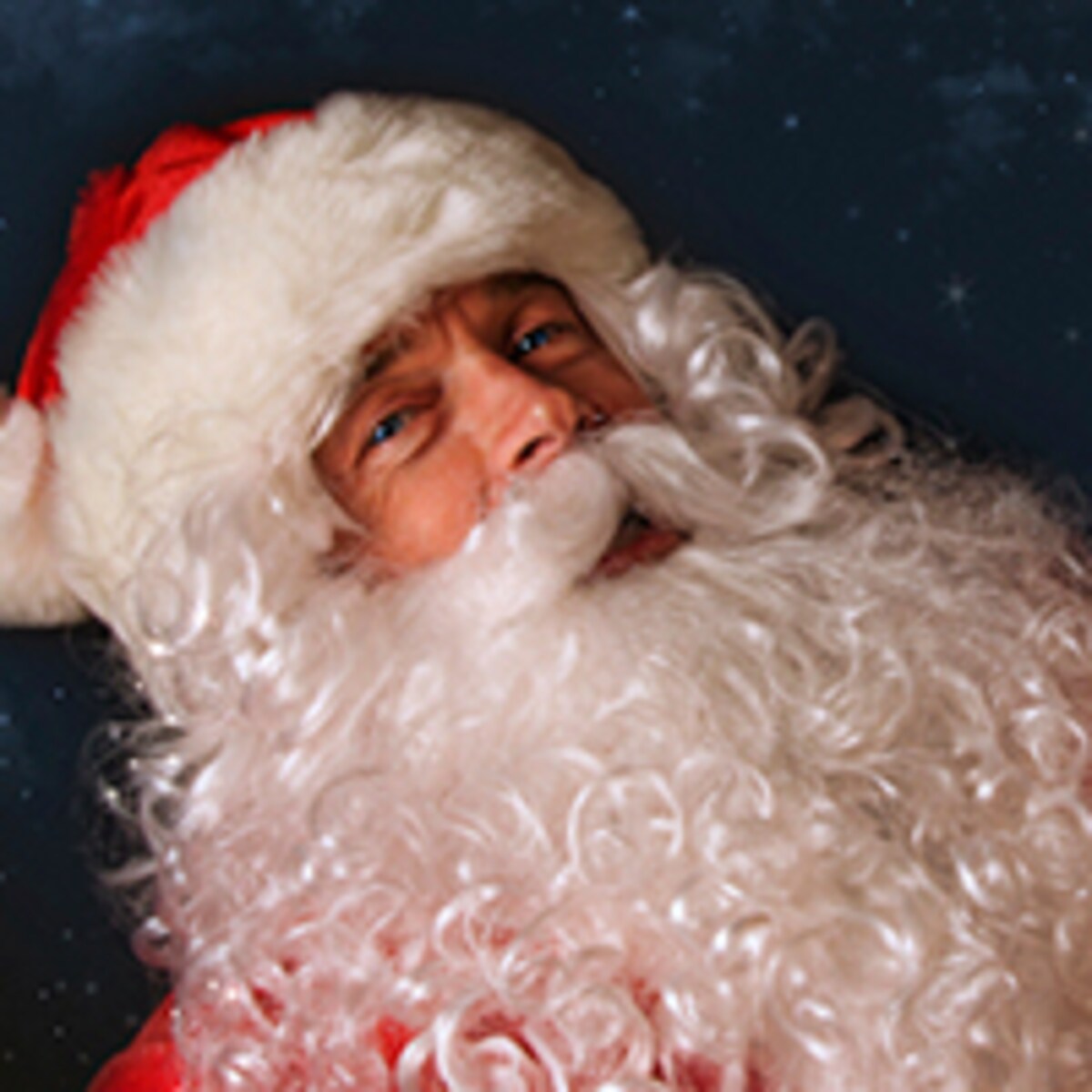 「サンタはいるの？」子どもの夢を壊さない対応策！