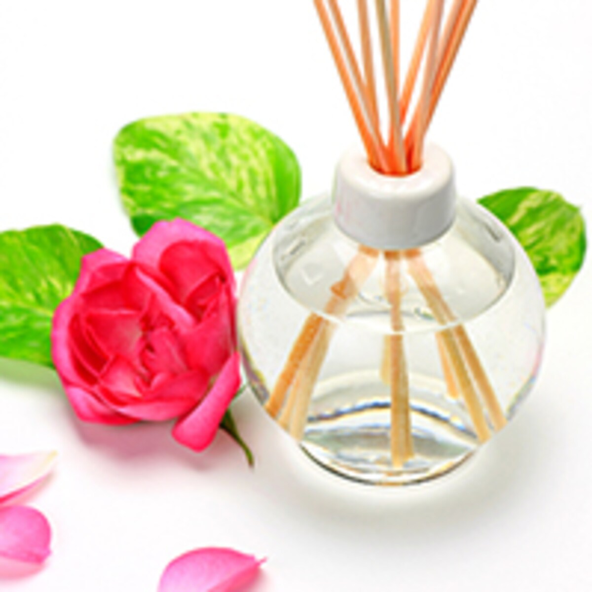 余った香水のルームフレグランスで生活臭除去