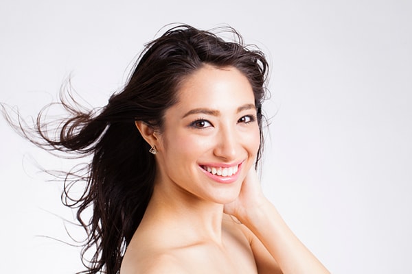 春夏トレンド先取り♪ヘルシーグロウ肌をチェック!