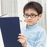 老眼やメタボ、ロコモも!? 進む子どものおじさん化