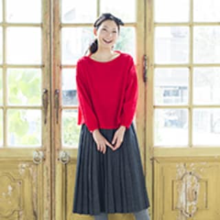 2月26日　赤を効かせた大人ガーリーコーデで撮影へ