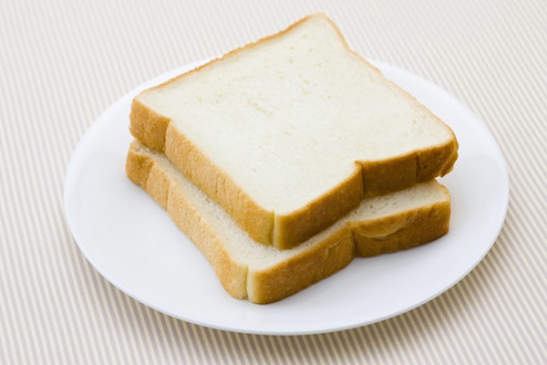 食べないなんてもったいない!パンの耳がおつまみに変身!