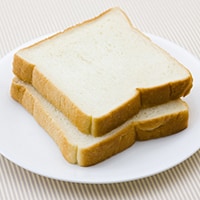 食べないなんてもったいない!パンの耳がおつまみに変身!