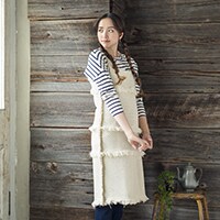 3月8日 ベーシックでもかわいらしさのある装いで、子どもとお散歩