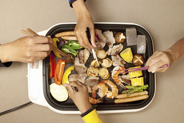 子どもと一緒に♪ホットプレートレシピ