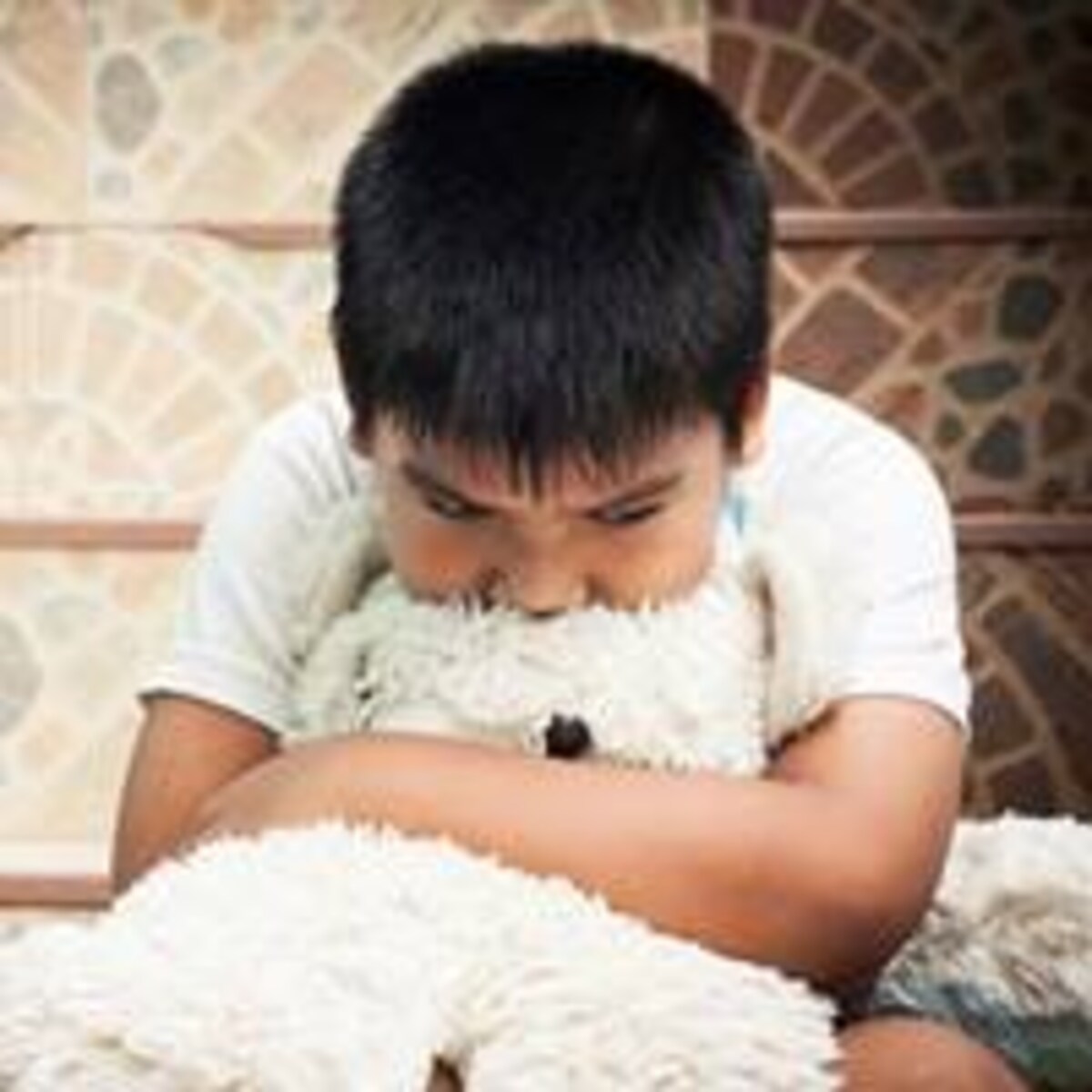 こんなサインに注意！急増する「子どもの被害妄想」