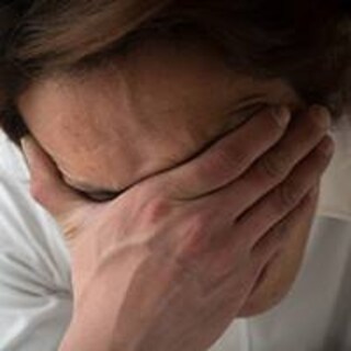 夫の人格変化・暴力…前頭側頭型認知症の可能性も？