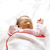 急増の”うつぶせ寝事故”家庭でも要注意！