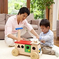 新たな育児ハラスメント「パタハラ」ってなに？