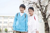 【約4割の家庭で実施!?】その時どうする？子どもの初潮・精通のお祝い問題