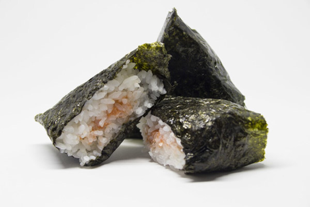 【食の安全専門家に聞く】ぶっちゃけコンビニのおにぎりって大丈夫？