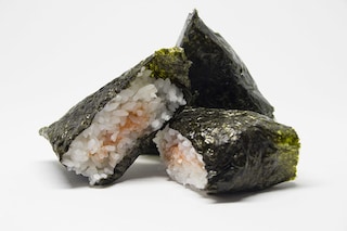 【食の安全専門家に聞く】ぶっちゃけコンビニのおにぎりって大丈夫？
