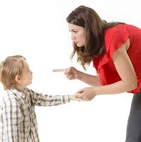 しつけと虐待の境界線は●●だった!?虐待してしまう親の特徴