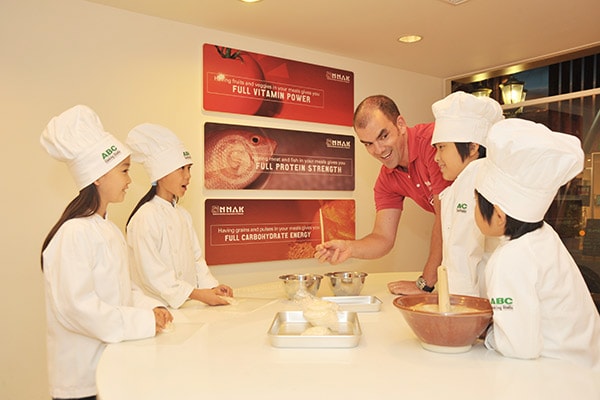 夏レジャーに最適!キッザニアをさらに楽しむ方法は?