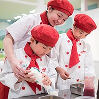 将来の夢がみつかる？キッザニアの職業体験がアツイ！