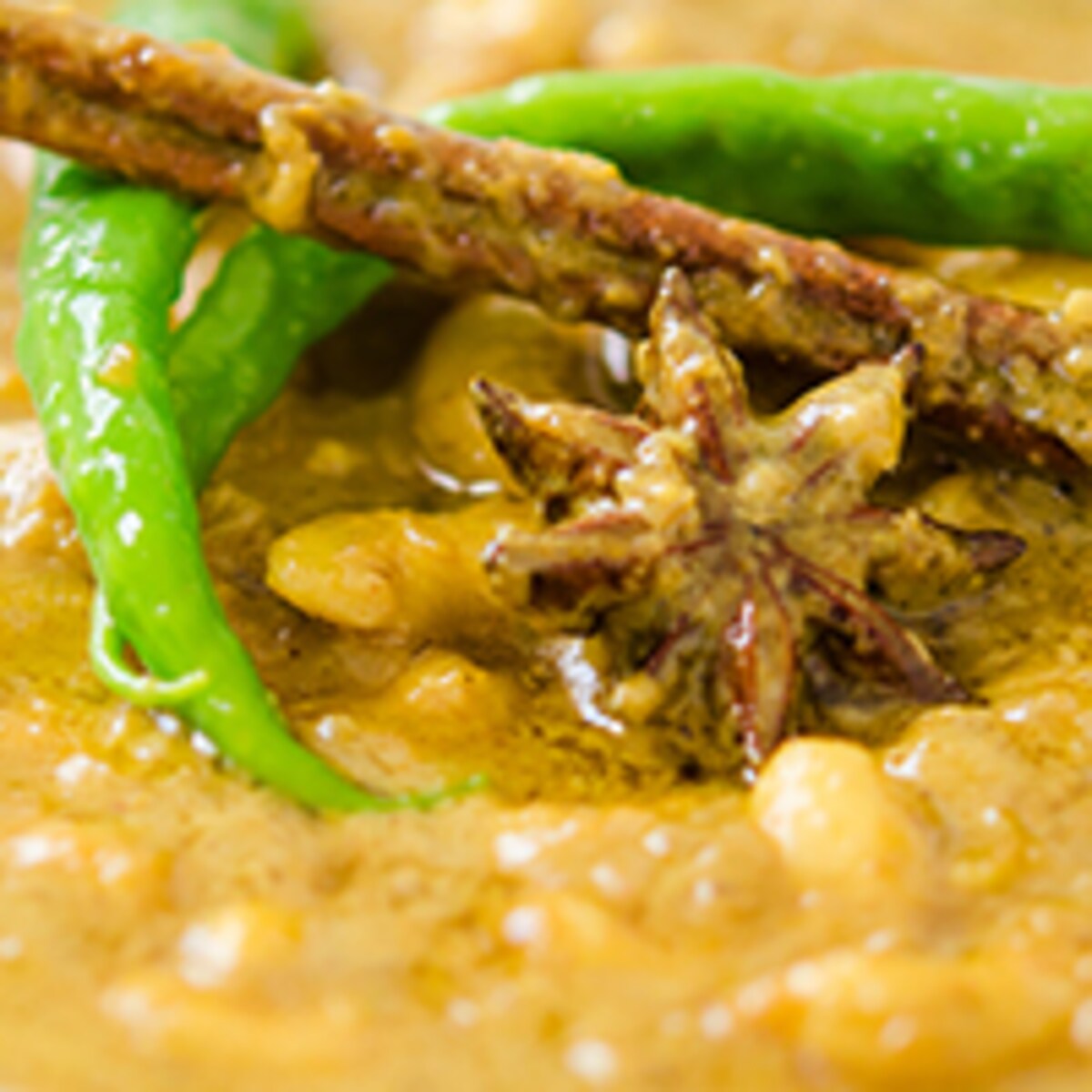 夏にかけて再ブーム。ココナッツオイルを使ったカレーレシピ