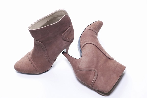 やっぱり歩きやすさ重視!?ママたちの靴事情