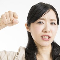 児童虐待…25年連続増加で初の10万件越え