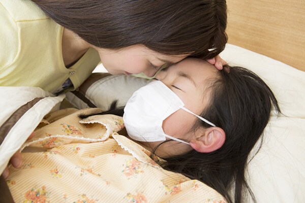 秋に流行!マイコプラズマ肺炎の症状は?