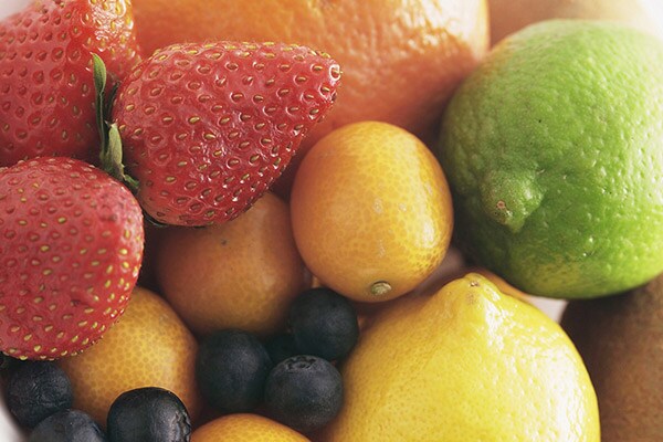 妊娠中の果物が子どもの知能に影響!?