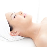 まさかの－〇㎝減！渋谷で話題の小顔マッサージって？