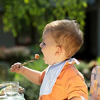 インドはカレー？海外の離乳食事情とは