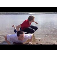 完コピ!?外国人２人組が日本の名曲を歌ってみた